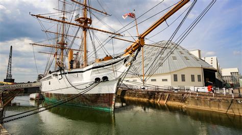 ships built at chatham dockyard.